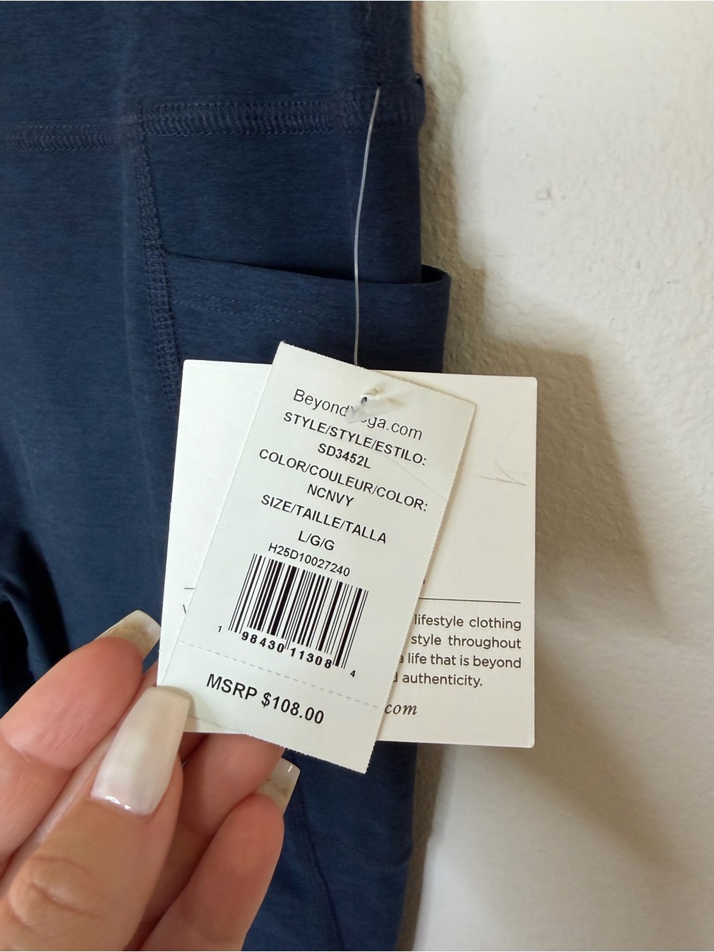 Spacedye Out Of Pocket High Waisted Midi Legging Beyond Yoga Navy High-Rise - Picture 5 of 6